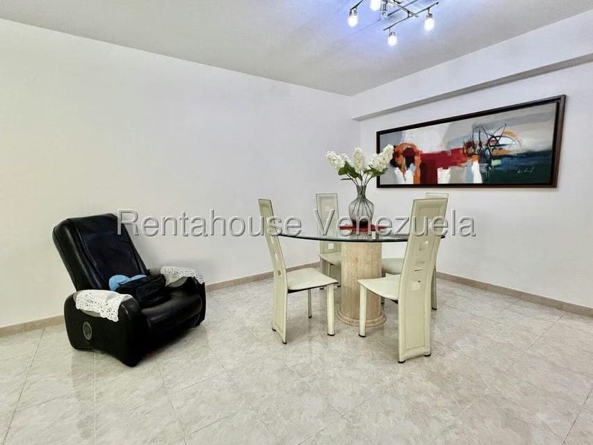 Apartamento (1 Nivel) en Venta en El Cigarral, Distrito Metropolitano - 12