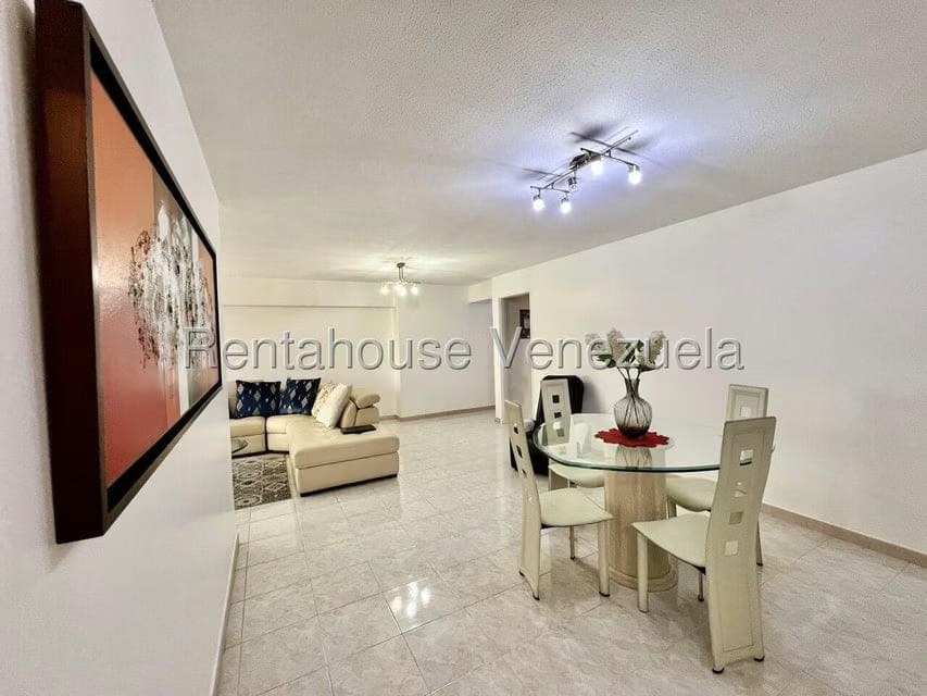 Apartamento (1 Nivel) en Venta en El Cigarral, Distrito Metropolitano - 13