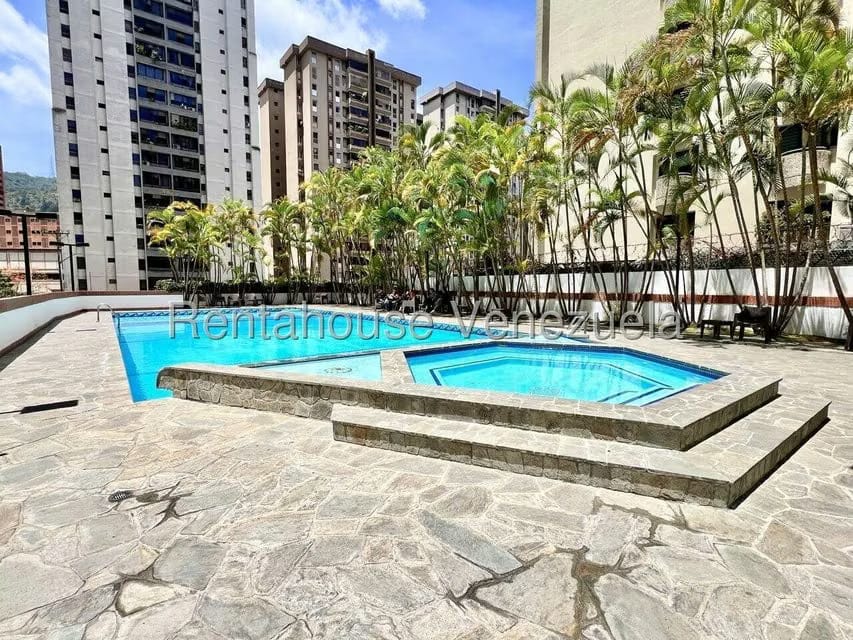 Apartamento (1 Nivel) en Venta en El Cigarral, Distrito Metropolitano - 3