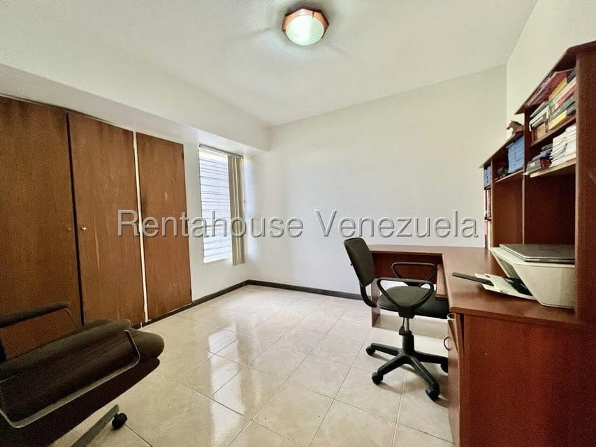 Apartamento (1 Nivel) en Venta en El Cigarral, Distrito Metropolitano - 24