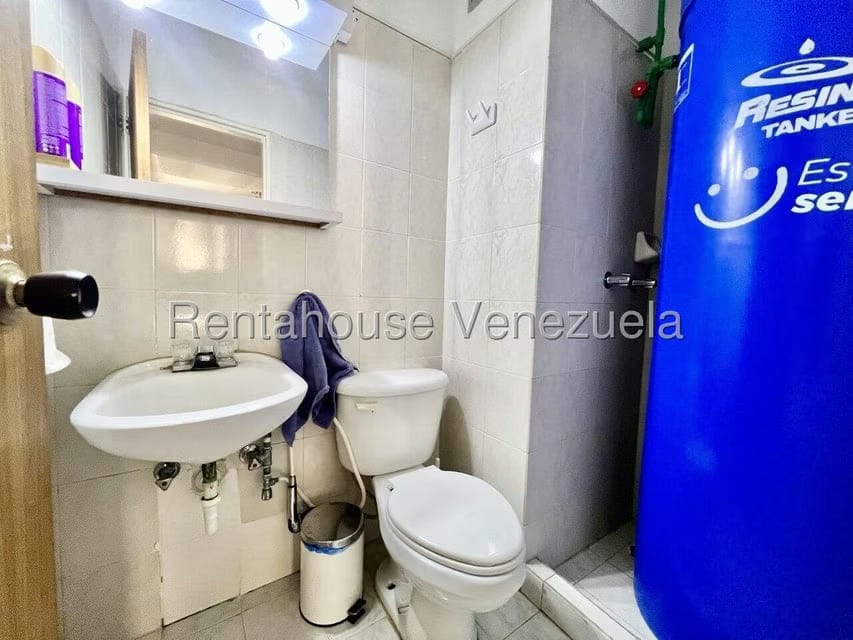 Apartamento (1 Nivel) en Venta en El Cigarral, Distrito Metropolitano - 28