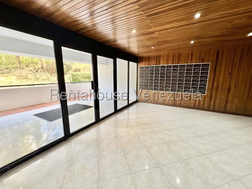 Apartamento (1 Nivel) en Venta en El Cigarral, Distrito Metropolitano - 5