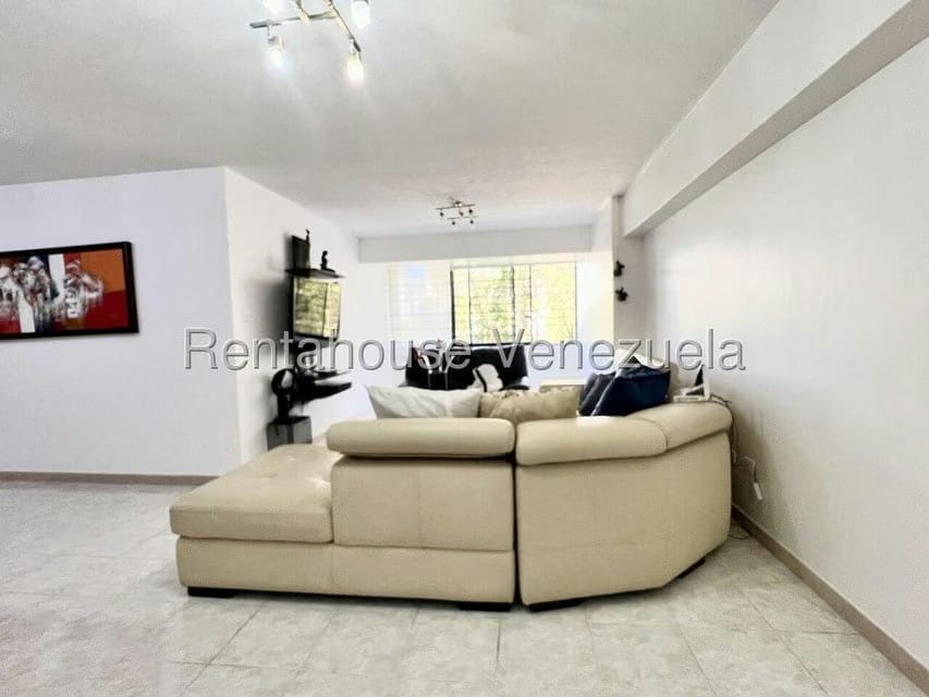 Apartamento (1 Nivel) en Venta en El Cigarral, Distrito Metropolitano - 8
