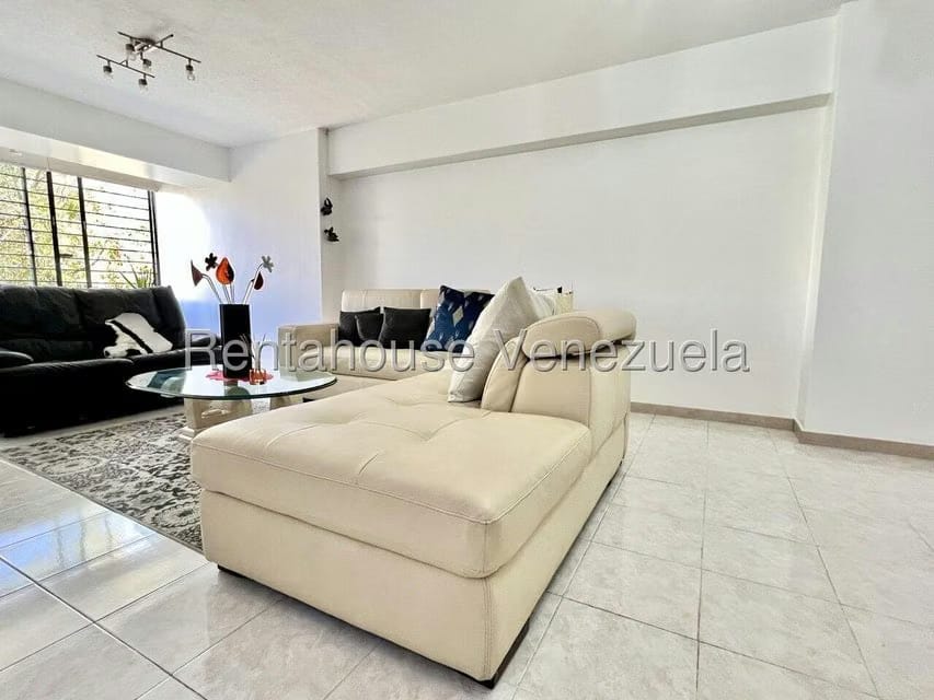 Apartamento (1 Nivel) en Venta en El Cigarral, Distrito Metropolitano - 9