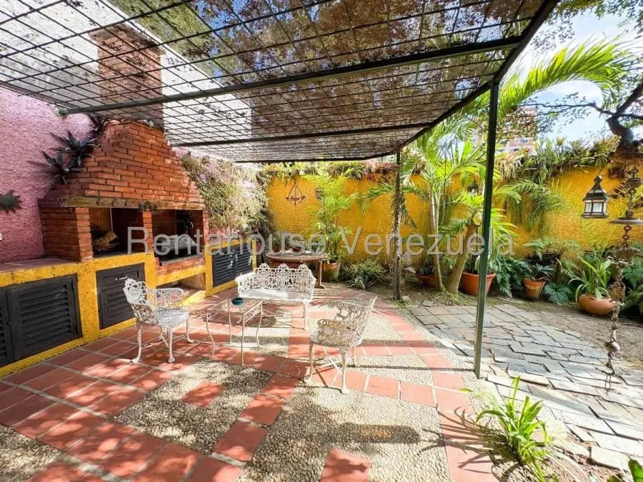 Casa en Venta en Los Palos Grandes Caracas - 2