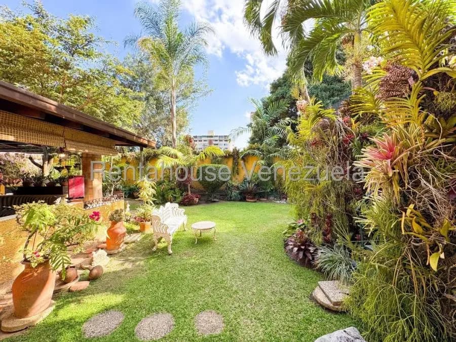 Casa en Venta en Los Palos Grandes Caracas - 3