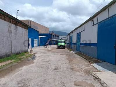 Galpón en disponible para alquiler - 6