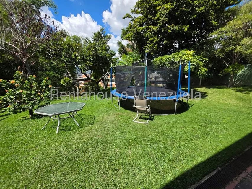 Casa (Multipes Niveles) en Venta en Chuao, Distrito Metropolitano - 36