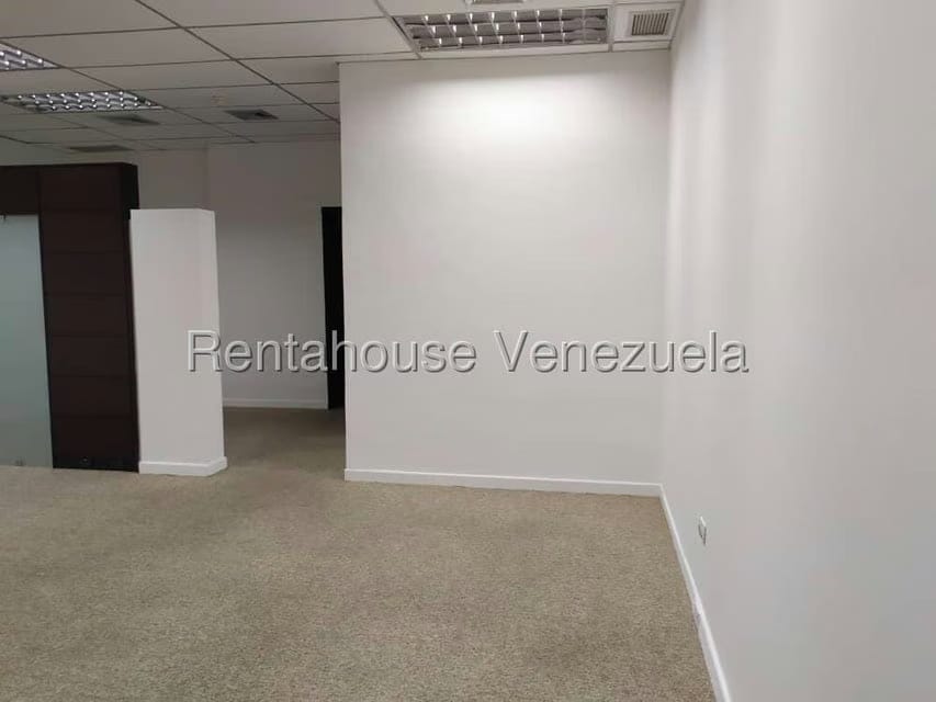 Comercial (Oficina) en Alquiler en La Lagunita Country Club, Distrito Metropolitano - 11