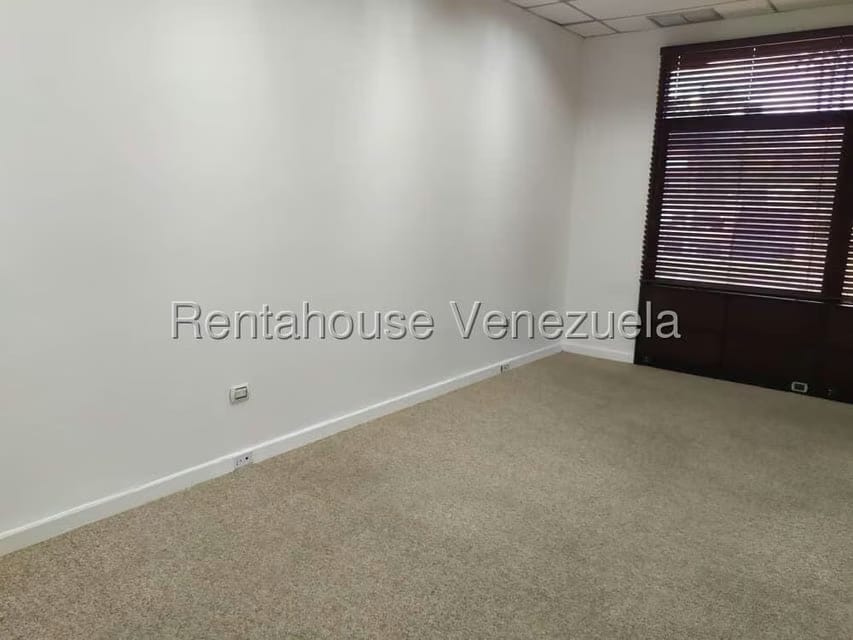 Comercial (Oficina) en Alquiler en La Lagunita Country Club, Distrito Metropolitano - 12