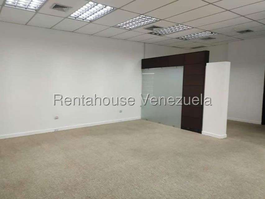 Comercial (Oficina) en Alquiler en La Lagunita Country Club, Distrito Metropolitano - 17