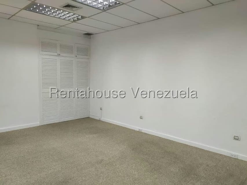 Comercial (Oficina) en Alquiler en La Lagunita Country Club, Distrito Metropolitano - 18