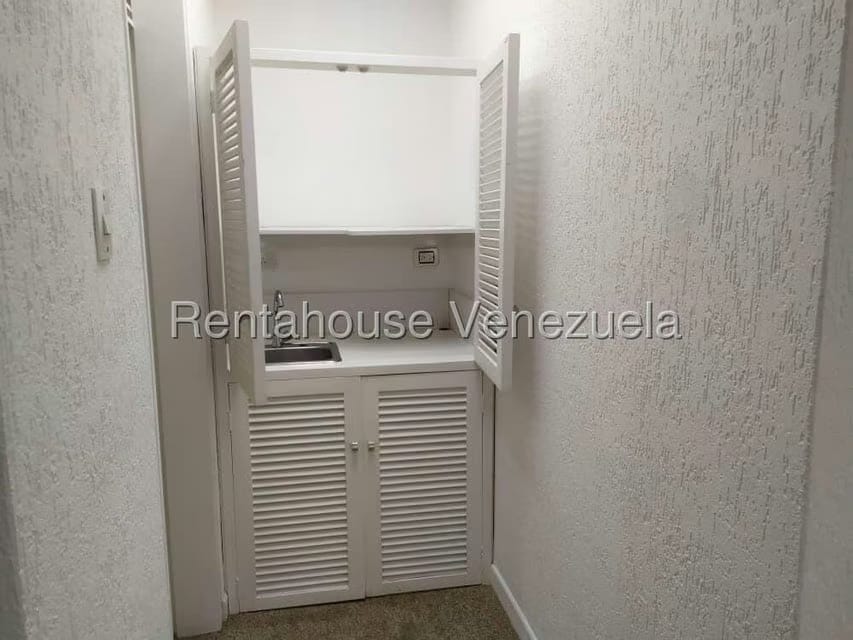 Comercial (Oficina) en Alquiler en La Lagunita Country Club, Distrito Metropolitano - 20