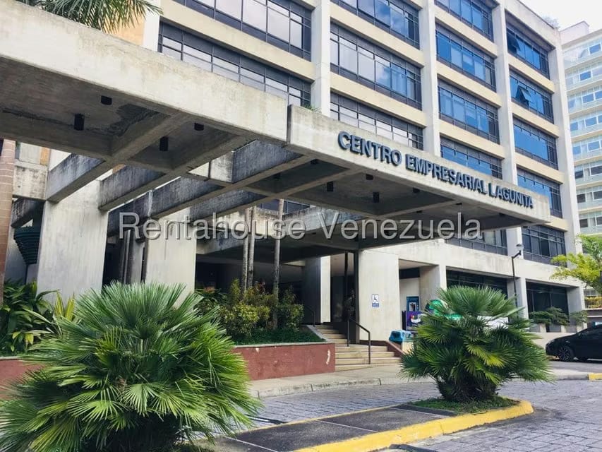 Comercial (Oficina) en Alquiler en La Lagunita Country Club, Distrito Metropolitano - 3