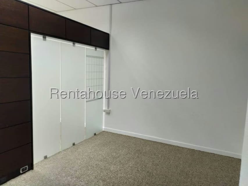 Comercial (Oficina) en Alquiler en La Lagunita Country Club, Distrito Metropolitano - 22