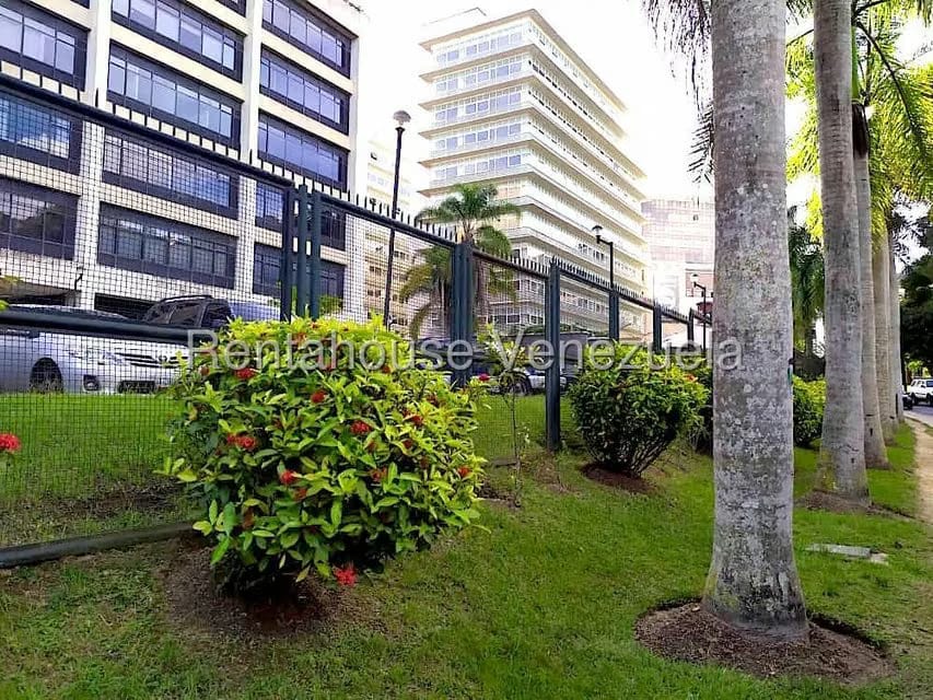 Comercial (Oficina) en Alquiler en La Lagunita Country Club, Distrito Metropolitano - 28