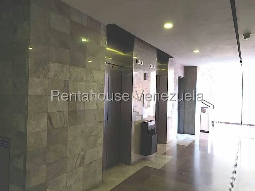 Comercial (Oficina) en Alquiler en La Lagunita Country Club, Distrito Metropolitano - 6