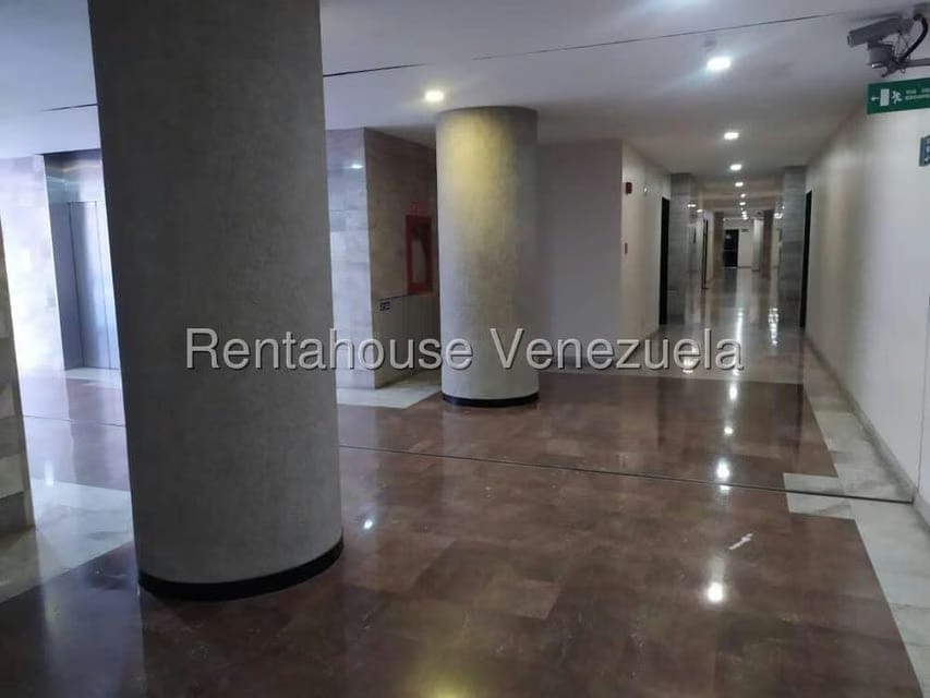 Comercial (Oficina) en Alquiler en La Lagunita Country Club, Distrito Metropolitano - 7