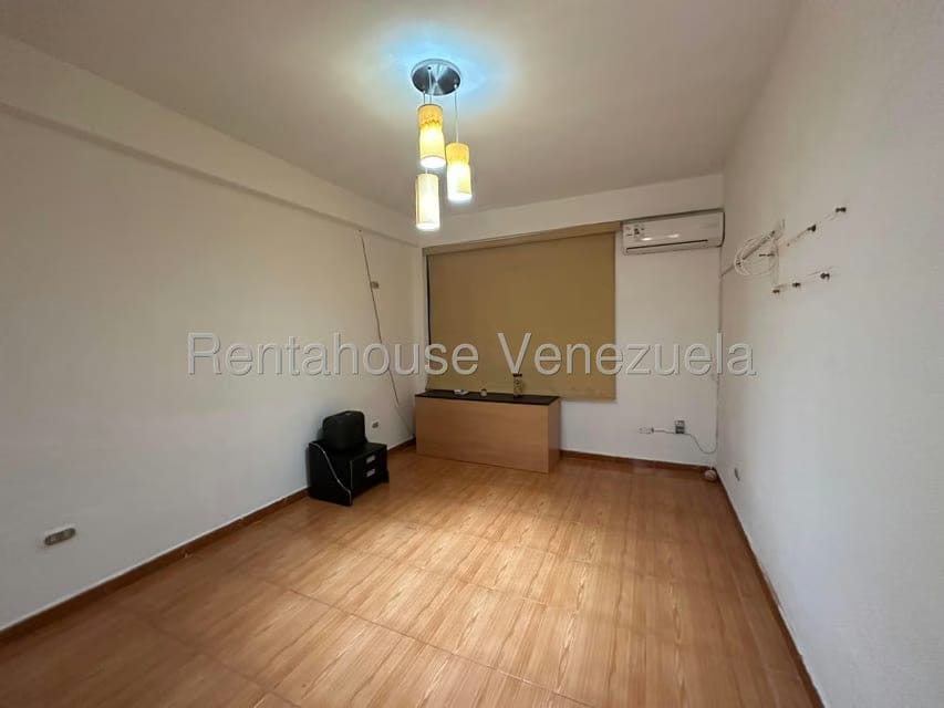 Casa (1 Nivel) en Venta en Palmar Este, Vargas - 36