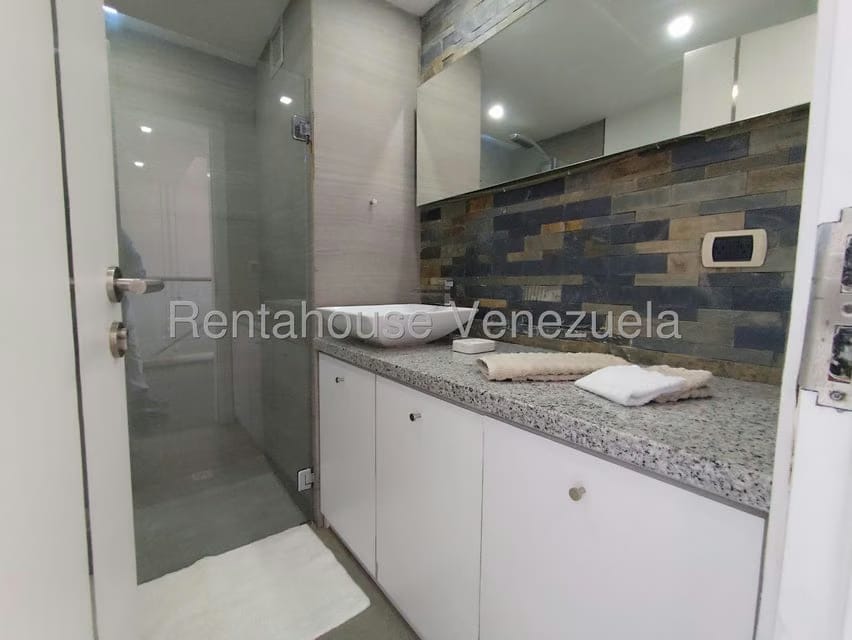 Apartamento (1 Nivel) en Venta en Playa Moreno, Nueva Esparta - 37