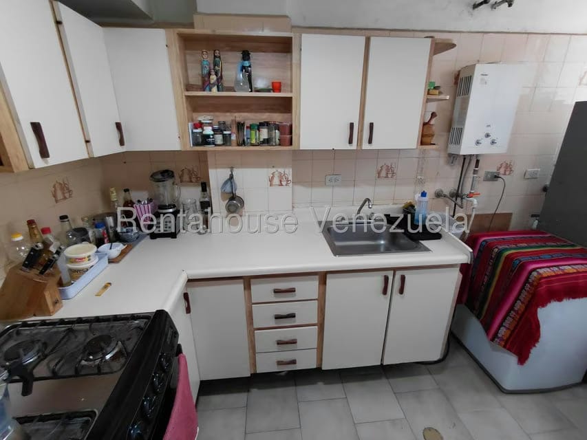 Apartamento (1 Nivel) en Venta en Guaicay, Distrito Metropolitano - 12