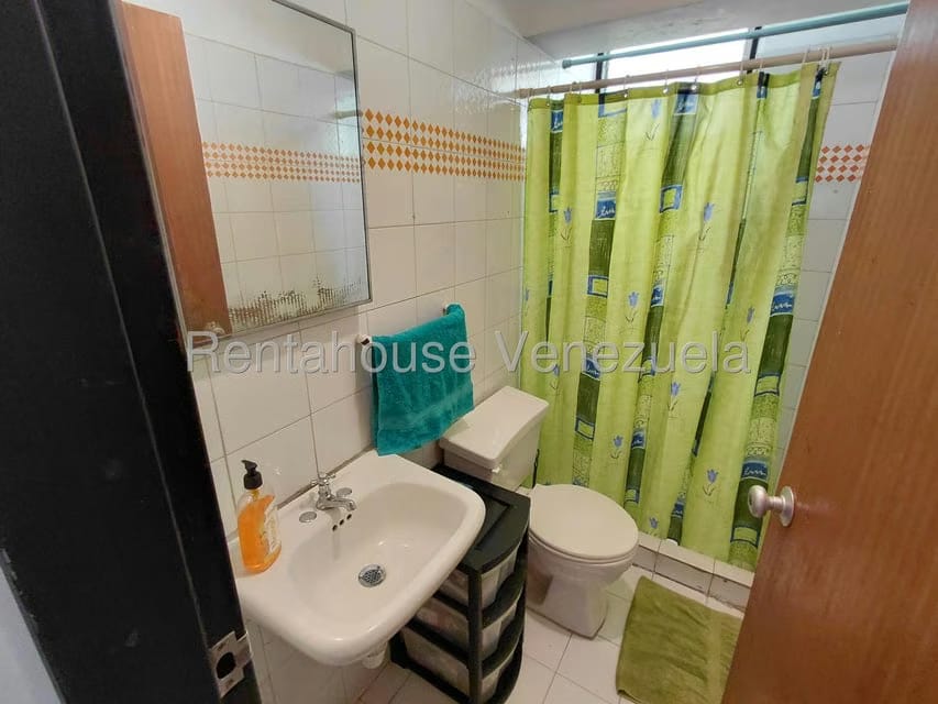 Apartamento (1 Nivel) en Venta en Guaicay, Distrito Metropolitano - 16