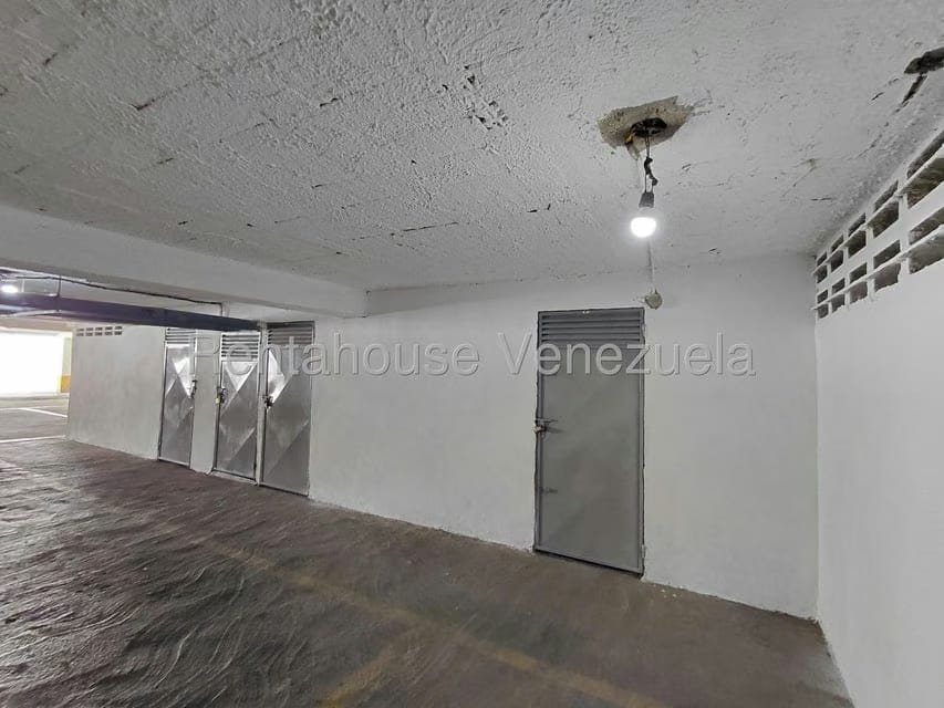 Apartamento (1 Nivel) en Venta en Guaicay, Distrito Metropolitano - 5