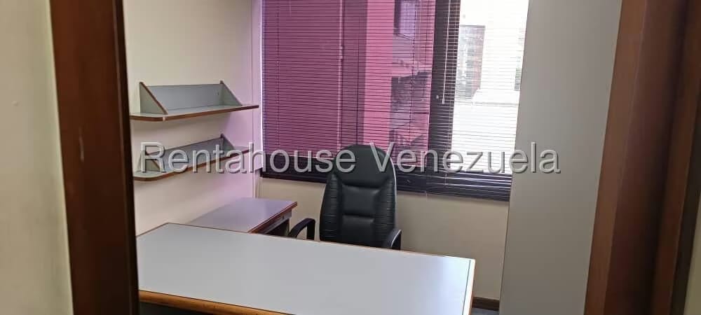 Comercial (Oficina) en Alquiler en El Paraiso, Distrito Metropolitano - 6