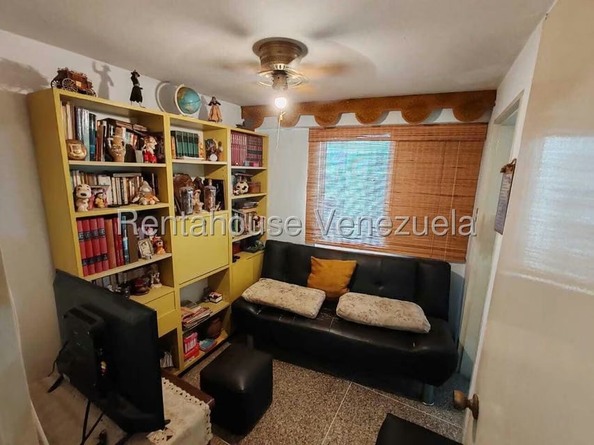 Apartamento (1 Nivel) en Venta en El Bosque, Distrito Metropolitano - 12
