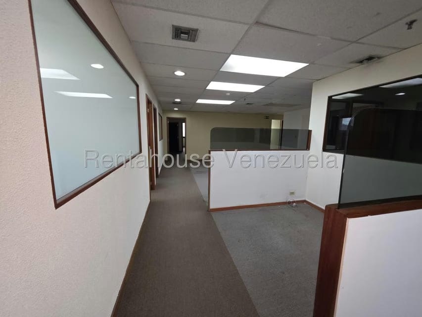 Comercial (Oficina) en Venta en El Rosal, Distrito Metropolitano - 12