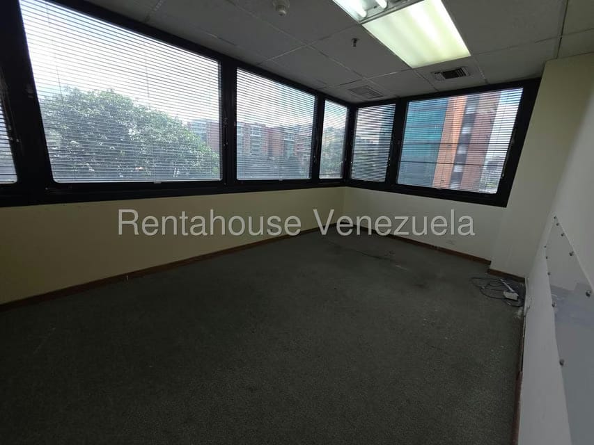 Comercial (Oficina) en Venta en El Rosal, Distrito Metropolitano - 31