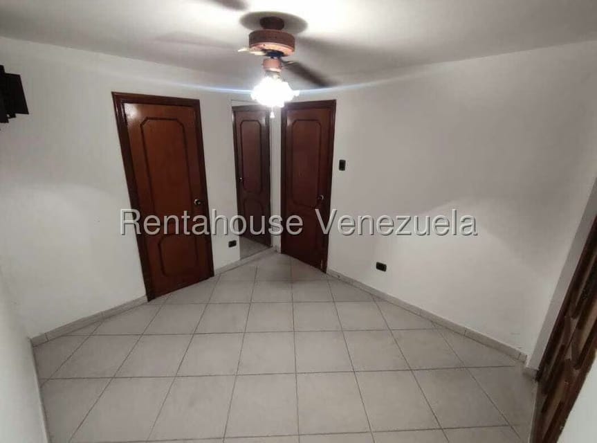 Casa (Duplex) en Venta en Trigal Norte, Carabobo - 34