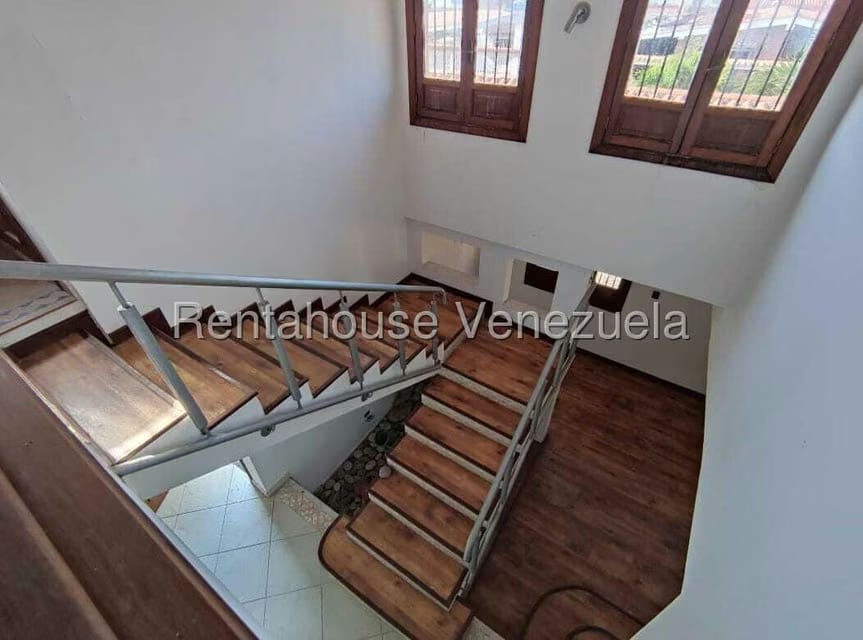 Casa (Duplex) en Venta en Trigal Norte, Carabobo - 39