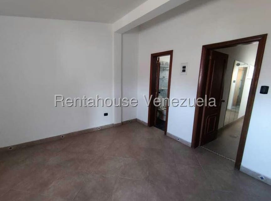 Casa (Duplex) en Venta en Trigal Norte, Carabobo - 40
