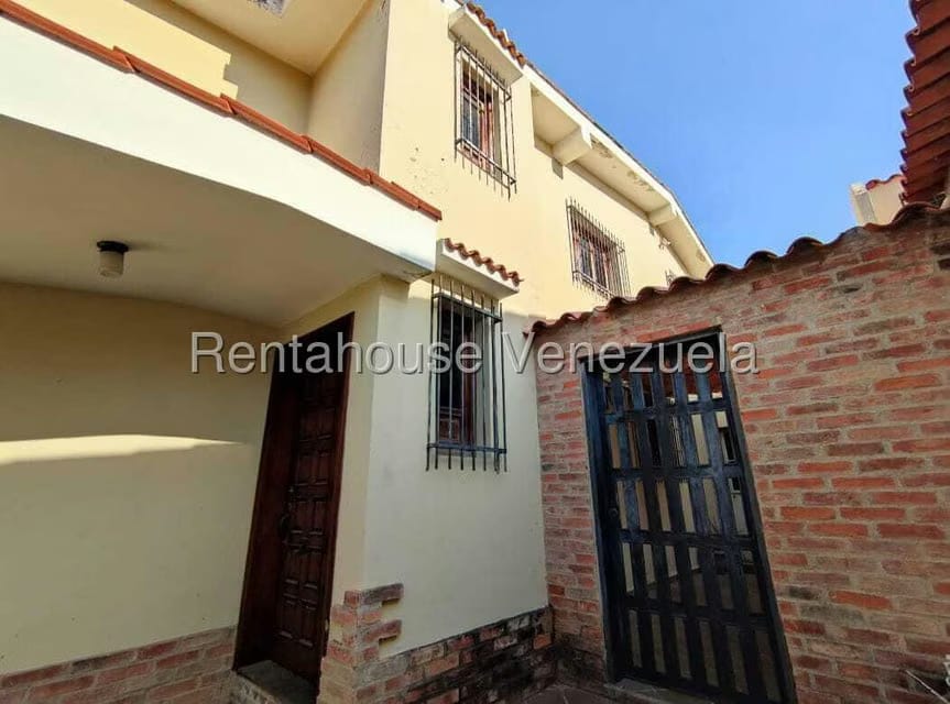 Casa (Duplex) en Venta en Trigal Norte, Carabobo - 8