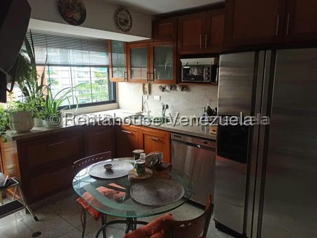 Apartamento (1 Nivel) en Venta en Campo Alegre, Distrito Metropolitano - 12