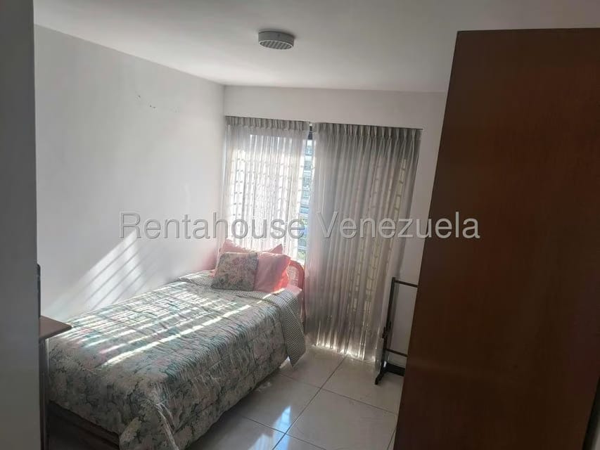 Apartamento (1 Nivel) en Venta en Campo Alegre, Distrito Metropolitano - 27