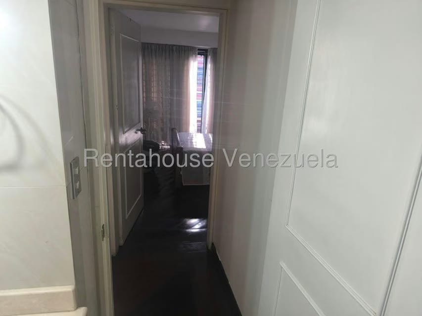 Apartamento (1 Nivel) en Venta en Campo Alegre, Distrito Metropolitano - 29