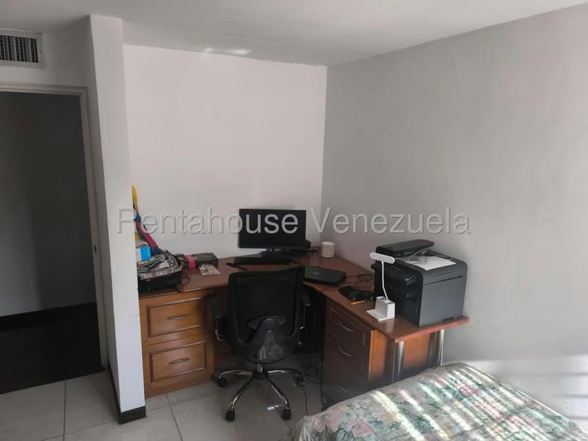 Apartamento (1 Nivel) en Venta en Campo Alegre, Distrito Metropolitano - 30