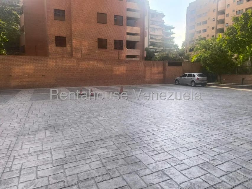 Apartamento (1 Nivel) en Venta en Campo Alegre, Distrito Metropolitano - 4
