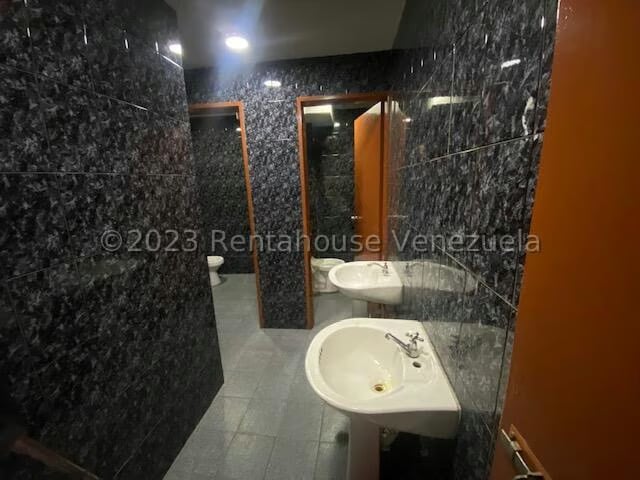 Comercial (Local Comercial) en Venta en San Jose, Distrito Metropolitano - 16