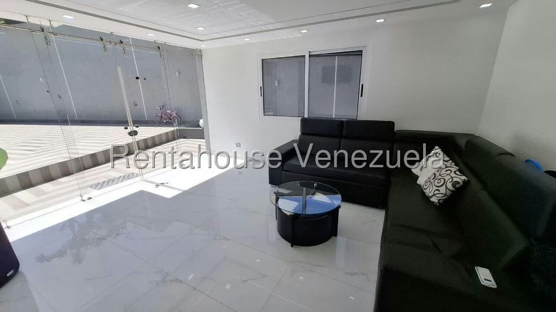 Casa (Multipes Niveles) en Venta en Macaracuay, Distrito Metropolitano - 19