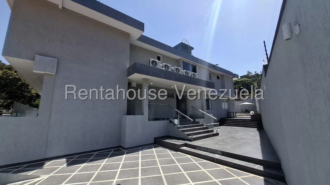 Casa (Multipes Niveles) en Venta en Macaracuay, Distrito Metropolitano - 4