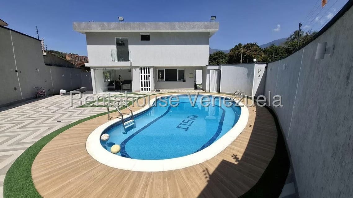 Casa (Multipes Niveles) en Venta en Macaracuay, Distrito Metropolitano - 6