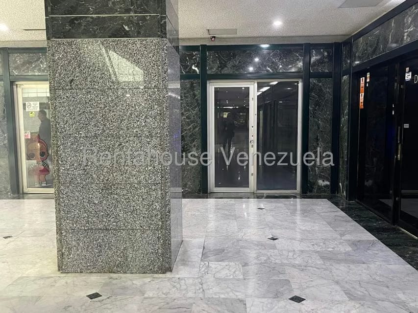 Comercial (Local Comercial) en Alquiler en La Castellana, Distrito Metropolitano - 5