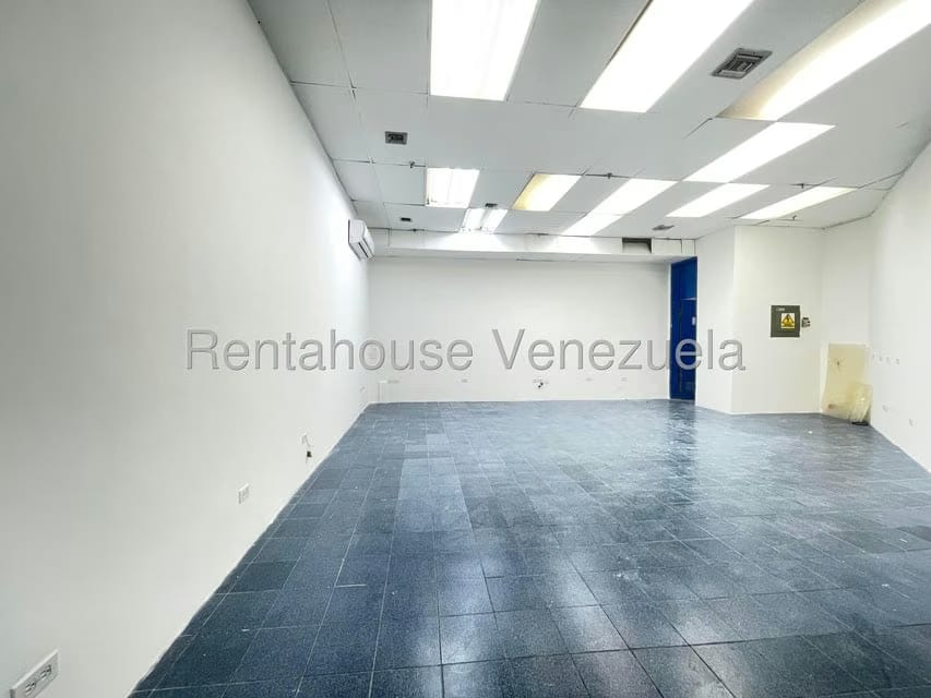 Comercial (Local Comercial) en Alquiler en La Castellana, Distrito Metropolitano - 6