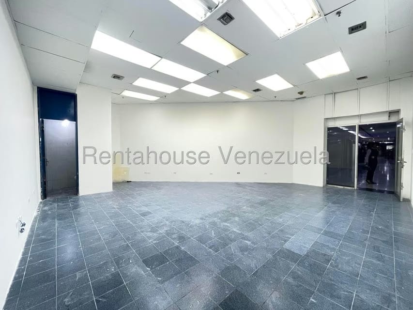 Comercial (Local Comercial) en Alquiler en La Castellana, Distrito Metropolitano - 8