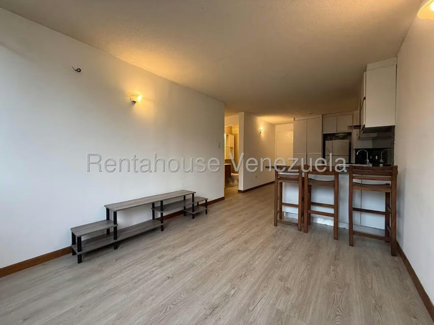 Apartamento (1 Nivel) en Alquiler en Los Naranjos Humboldt, Distrito Metropolitano - 5