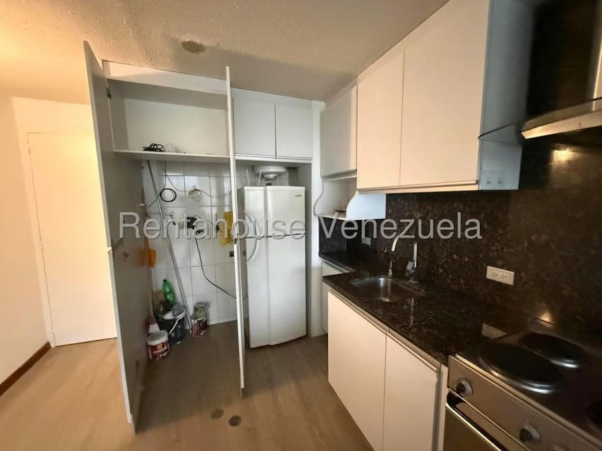Apartamento (1 Nivel) en Alquiler en Los Naranjos Humboldt, Distrito Metropolitano - 6