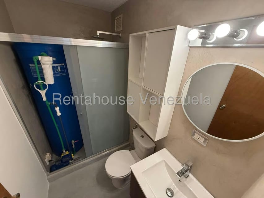 Apartamento (1 Nivel) en Alquiler en Los Naranjos Humboldt, Distrito Metropolitano - 10